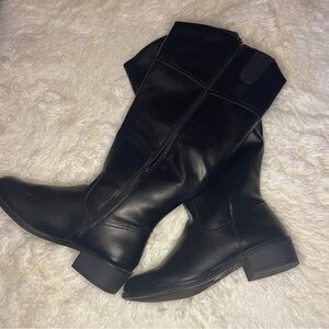 New black boots with wide calf